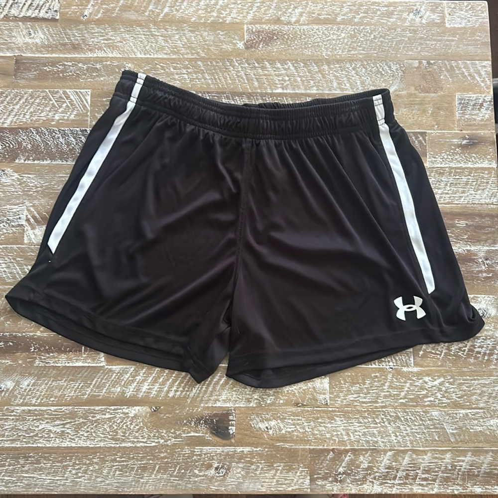 Women’s heat gear shorts
